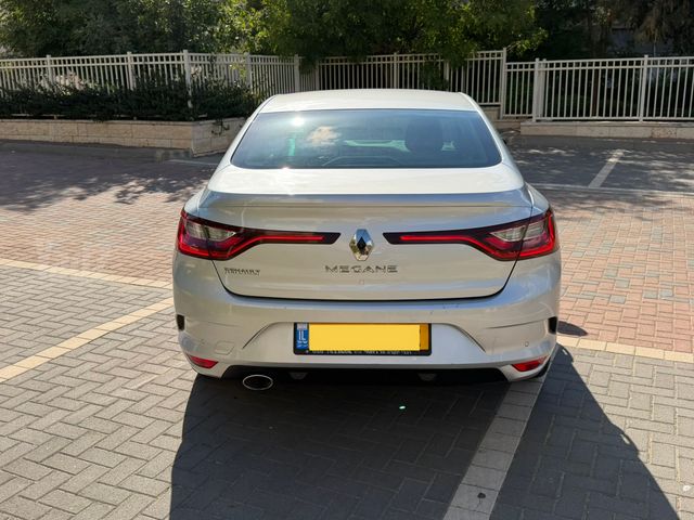 רנו מגאן