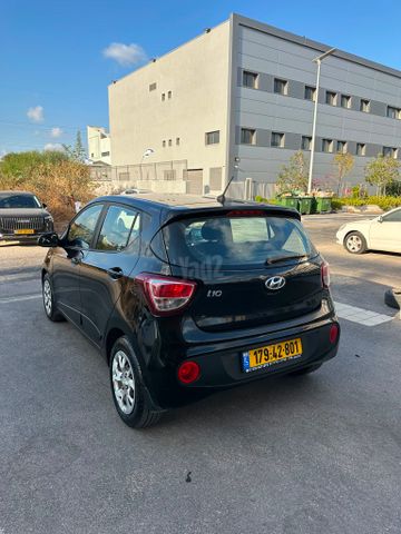 יונדאי i10