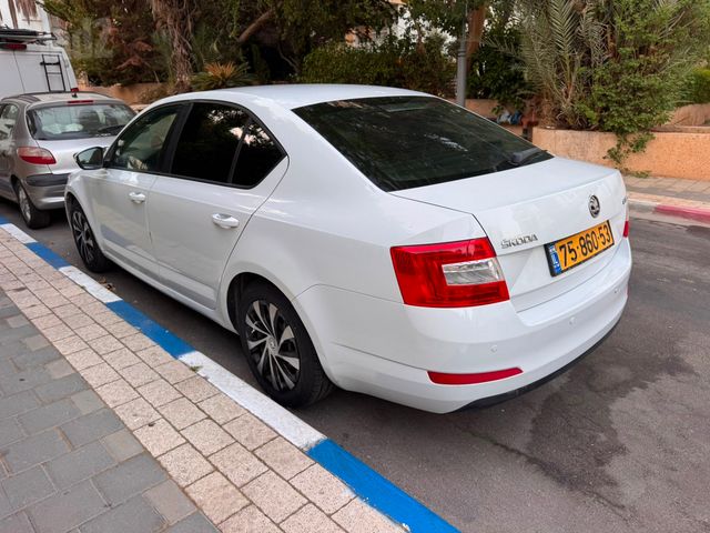 סקודה אוקטביה