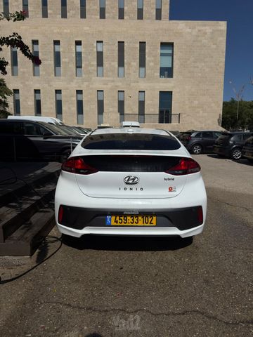 יונדאי איוניק