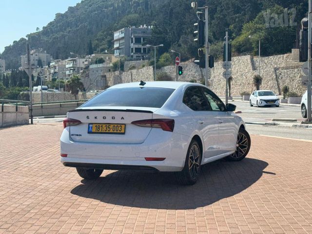 סקודה אוקטביה