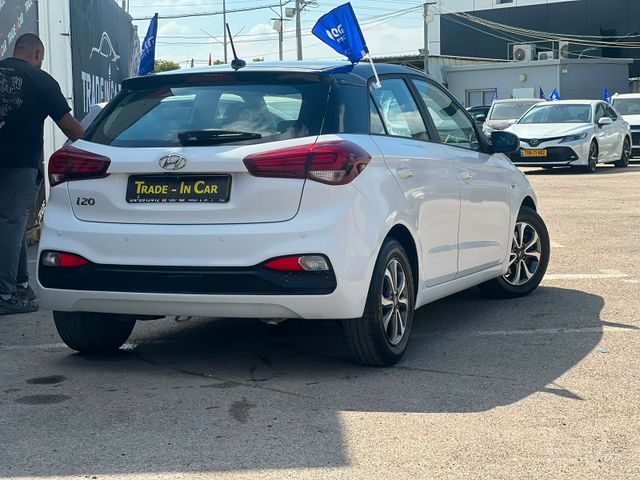 יונדאי i20