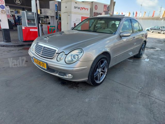 מודעת רכב מרצדס-בנץ E-class