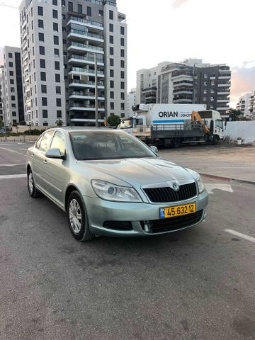 סקודה אוקטביה