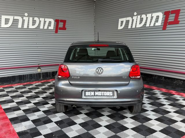 פולקסווגן פולו 