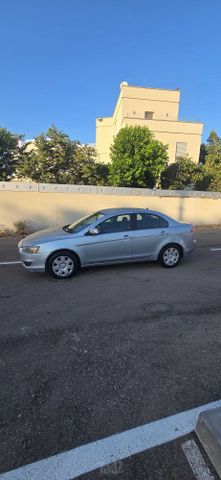 מיצובישי לנסר