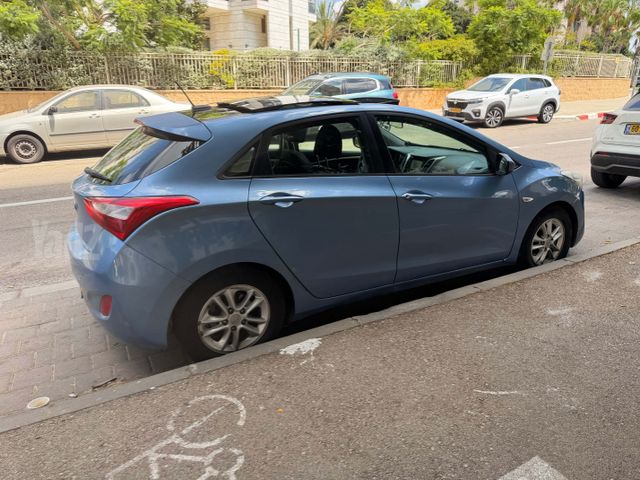 יונדאי i30