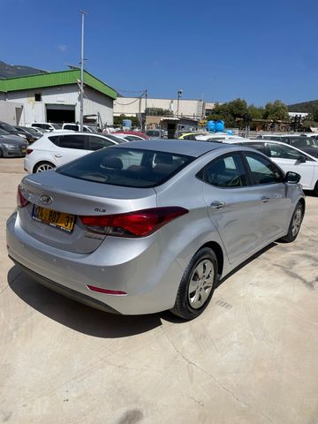 יונדאי I35