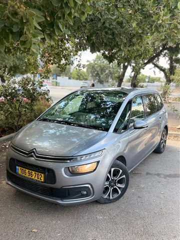 מודעת רכב סיטרואן C4 ספייסטורר