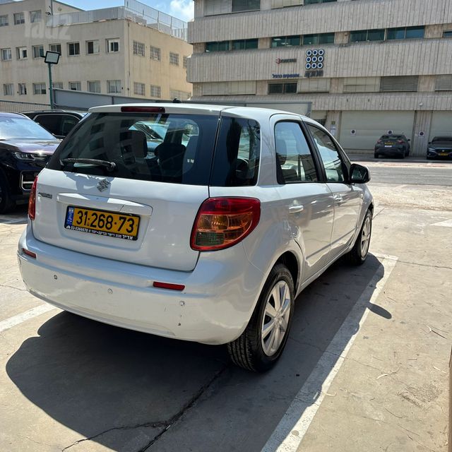 סוזוקי SX4
