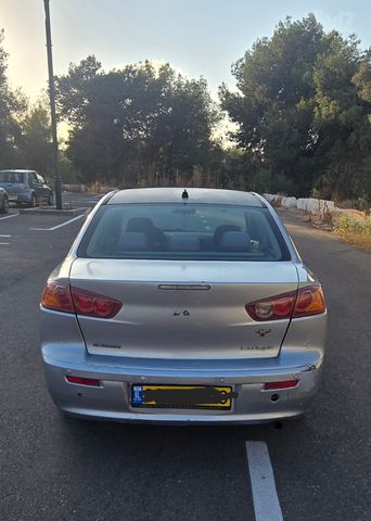 מיצובישי לנסר