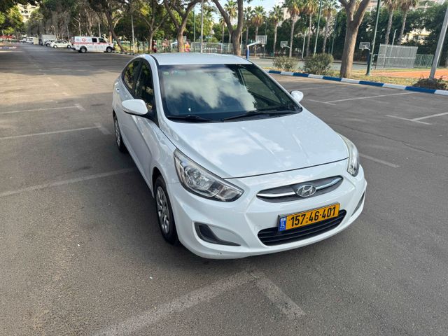 יונדאי אקסנט i25
