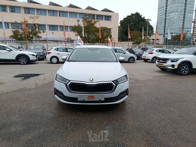 סקודה אוקטביה