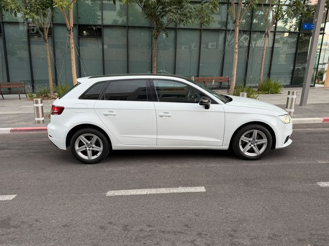 אאודי A3