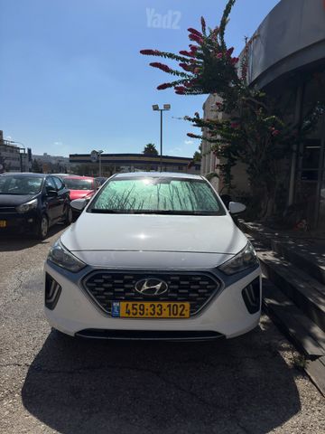 יונדאי איוניק