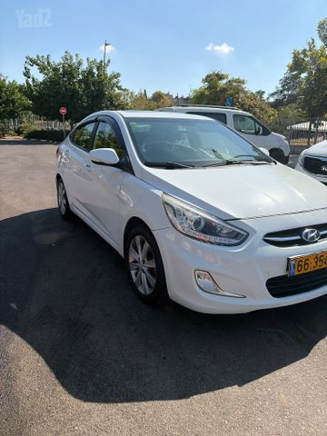 יונדאי אקסנט i25