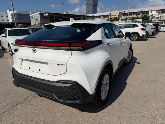 מודעת רכב טויוטה C-HR 1