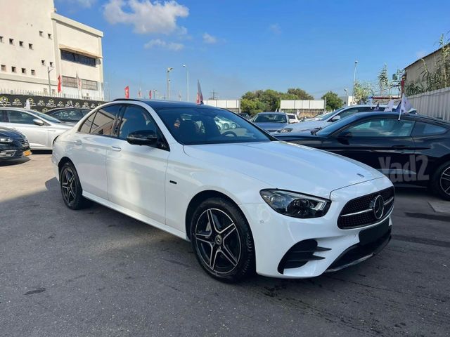 מודעת רכב מרצדס-בנץ E-class