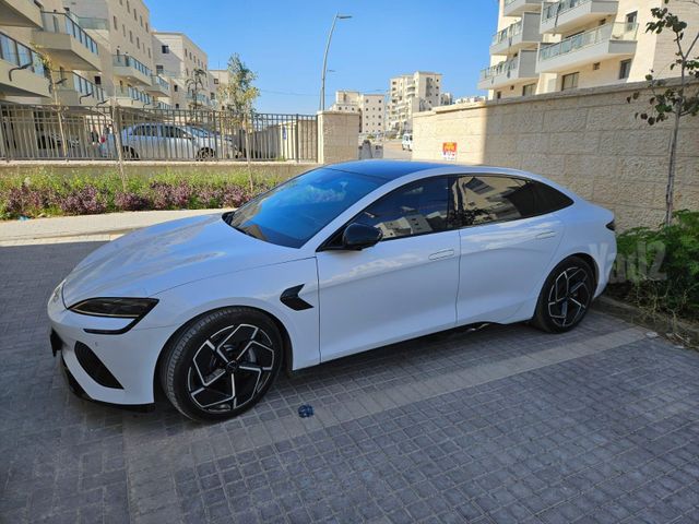 בי.ווי.די סיל