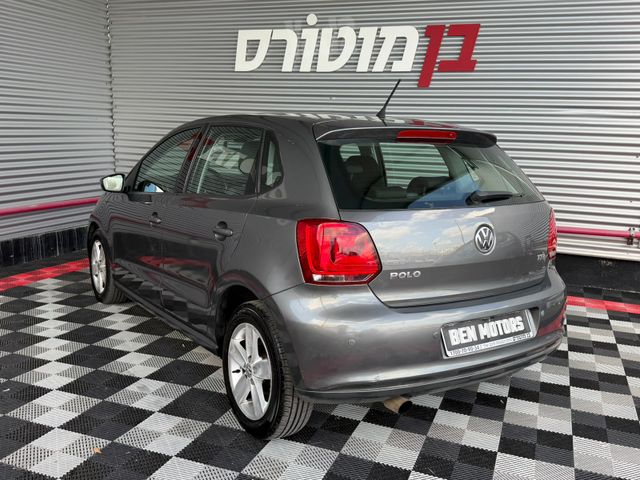 פולקסווגן פולו 