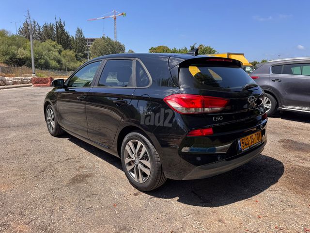 יונדאי i30