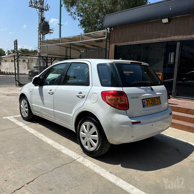 סוזוקי SX4