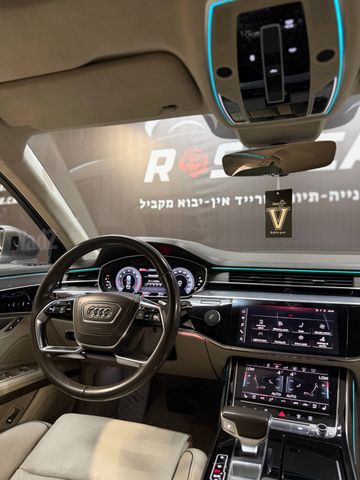 אאודי A8