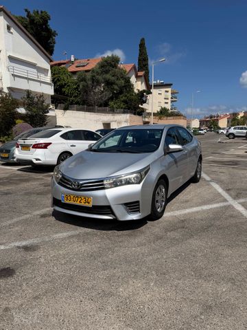 טויוטה קורולה