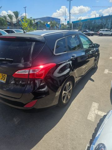 יונדאי i30