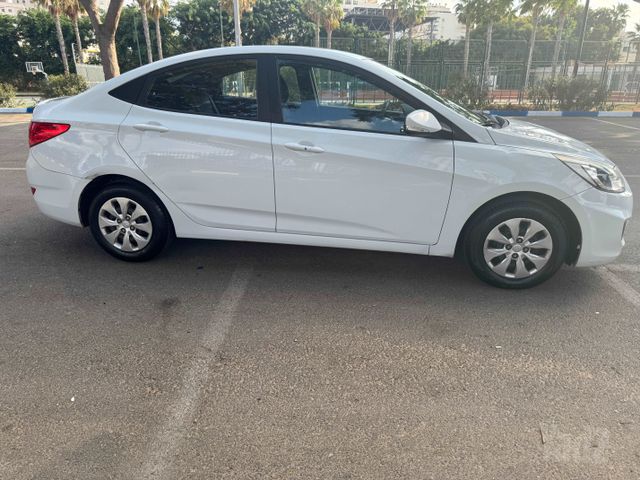 יונדאי אקסנט i25