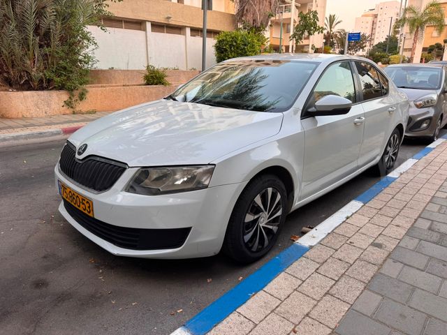 סקודה אוקטביה