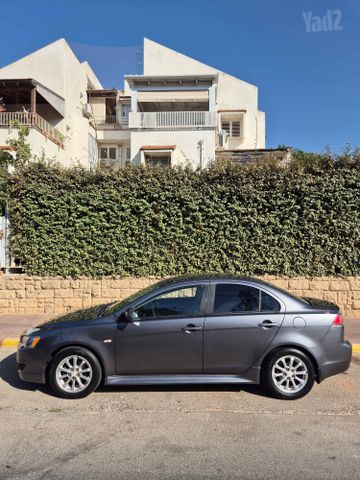 מודעת רכב מיצובישי לנסר