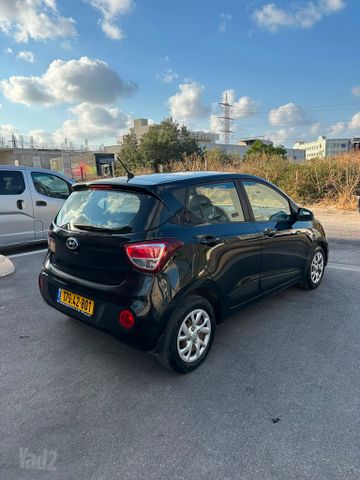 יונדאי i10