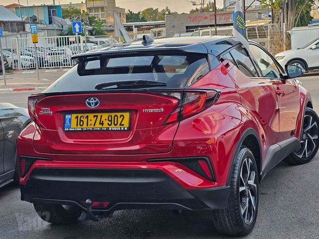 טויוטה C-HR