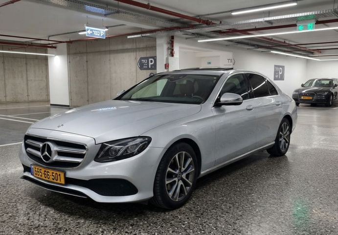 מודעת רכב מרצדס-בנץ E-class