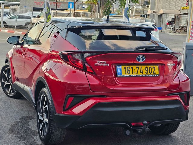 טויוטה C-HR