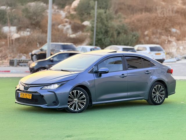 טויוטה קורולה