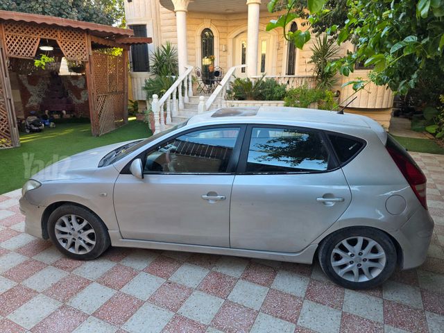 יונדאי i30