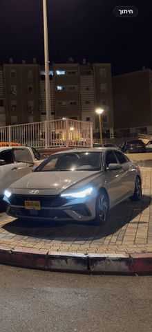 יונדאי אלנטרה