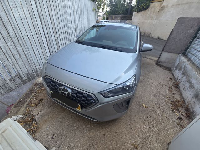מודעת רכב יונדאי איוניק