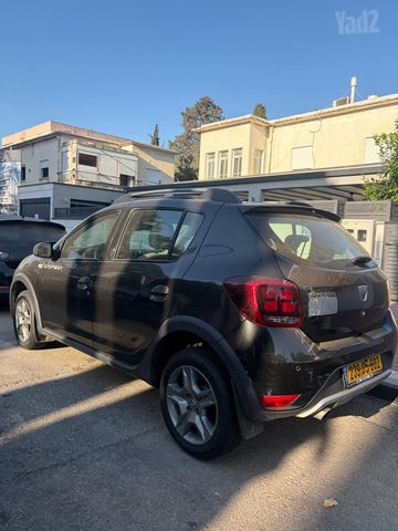 דאצ'יה סנדרו
