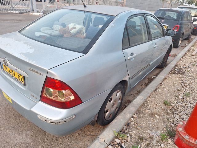 טויוטה קורולה
