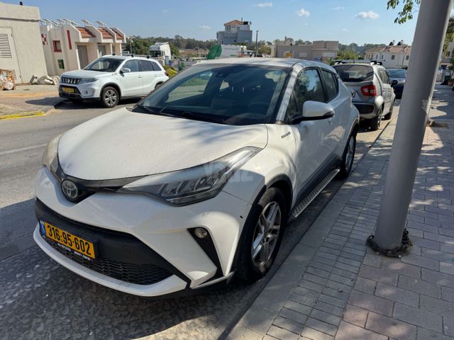 טויוטה C-HR