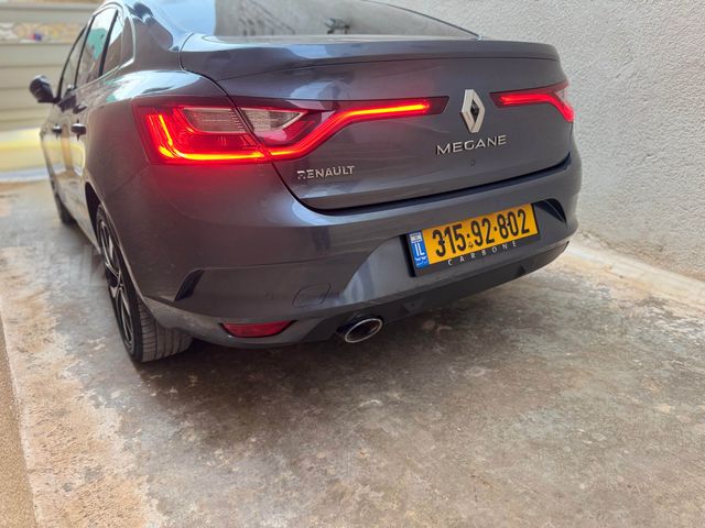 רנו מגאן