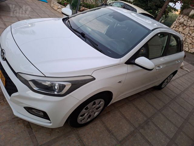 יונדאי i20