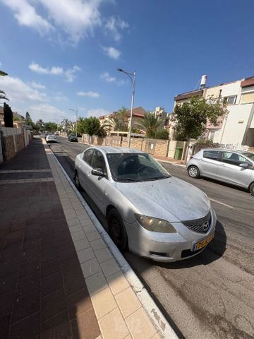 מודעת רכב מאזדה 3