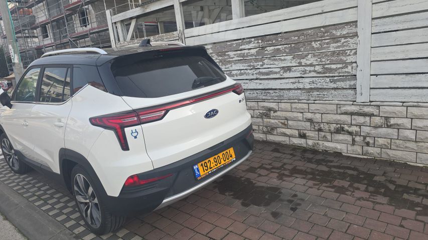 ג׳יי.איי.סי E-JS4
