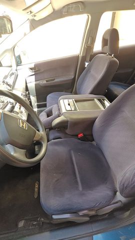 מודעת רכב הונדה FR-V
