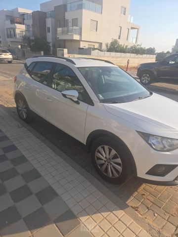 מודעת רכב סיאט ארונה