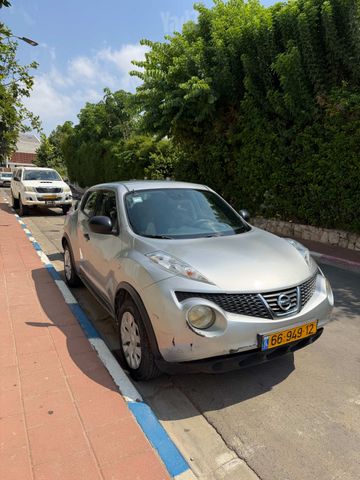 ניסאן ג'וק